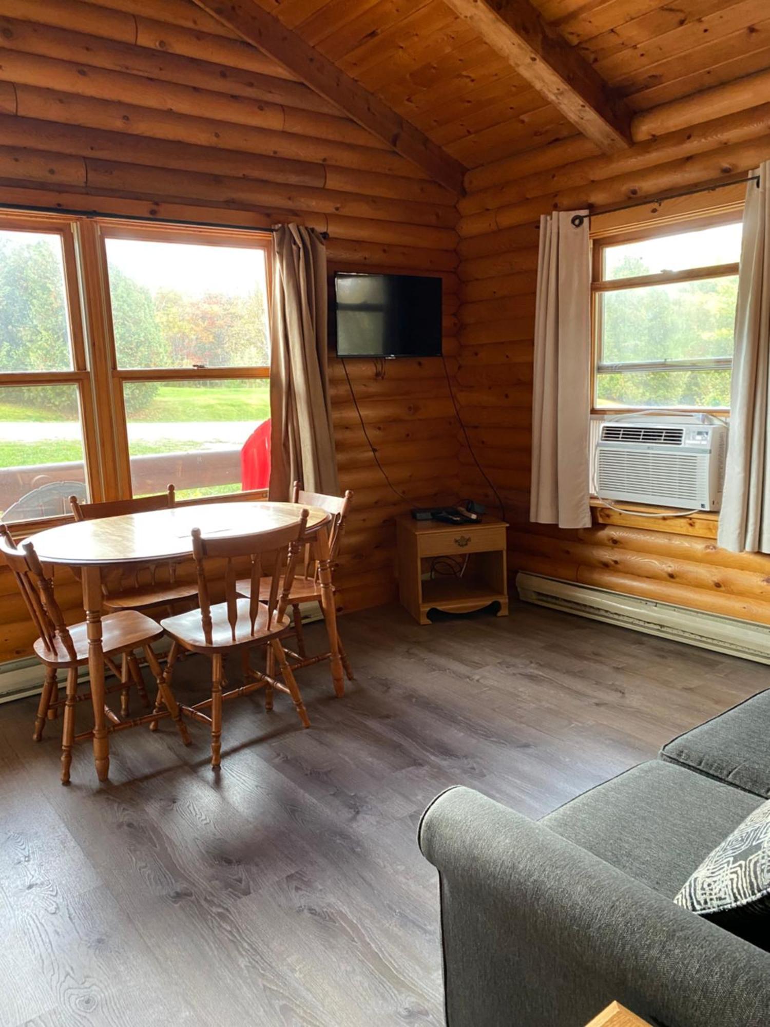 Adventures East Cottages And Campground Baddeck Inlet Eksteriør bilde